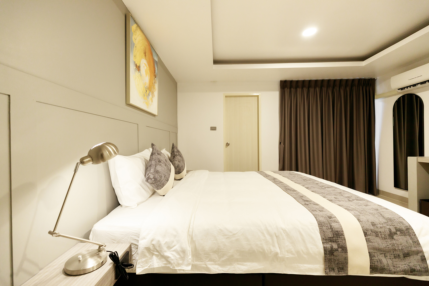 King Bed Room